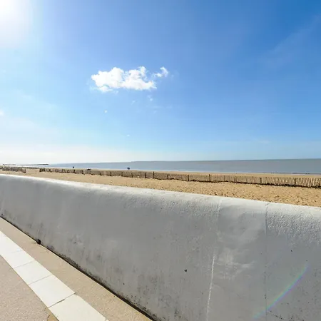 T2 A 50m De La Plage, Balcon, Wifi, Confort, 4 Pers, Appartement Châtelaillon-Plage