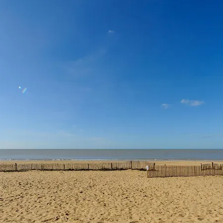 T2 A 50m De La Plage, Balcon, Wifi, Confort, 4 Pers,