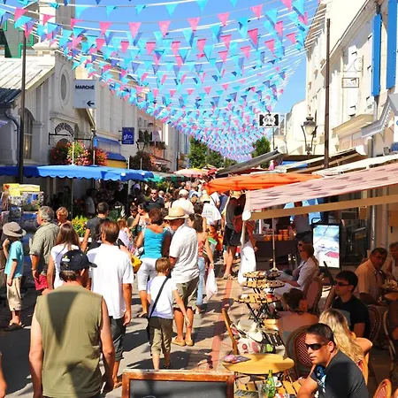 T2 A 50m De La Plage, Balcon, Wifi, Confort, 4 Pers, - Fr-1-535-9 * Châtelaillon-Plage